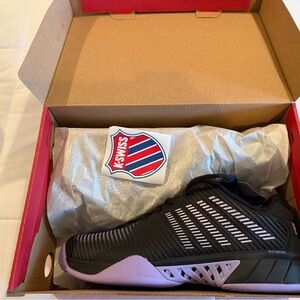 K-Swiss Black Sneakers with Purple Highlights